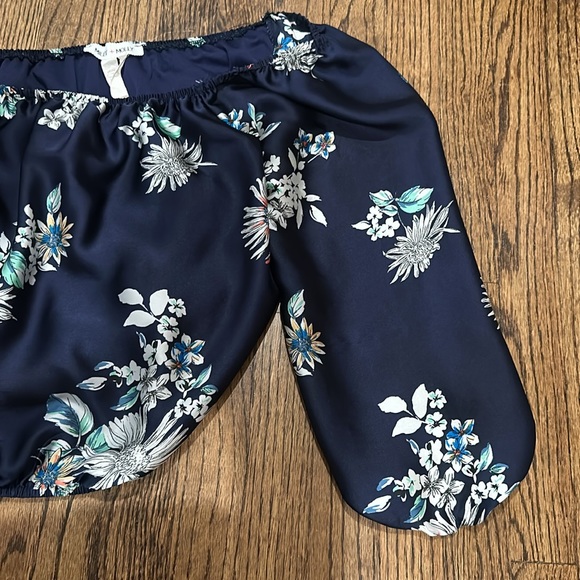 Off the shoulder blouse, floral print - Picture 5 of 8